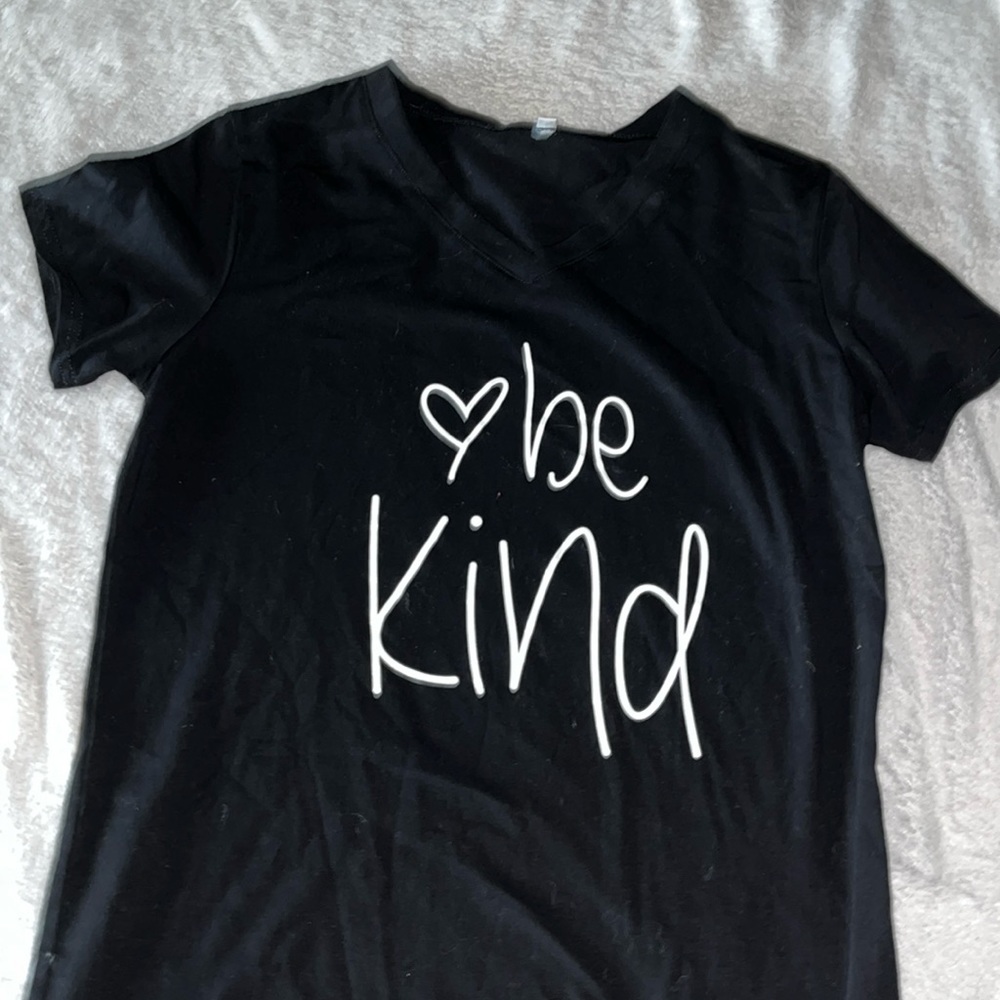 Be Kind T shirt
